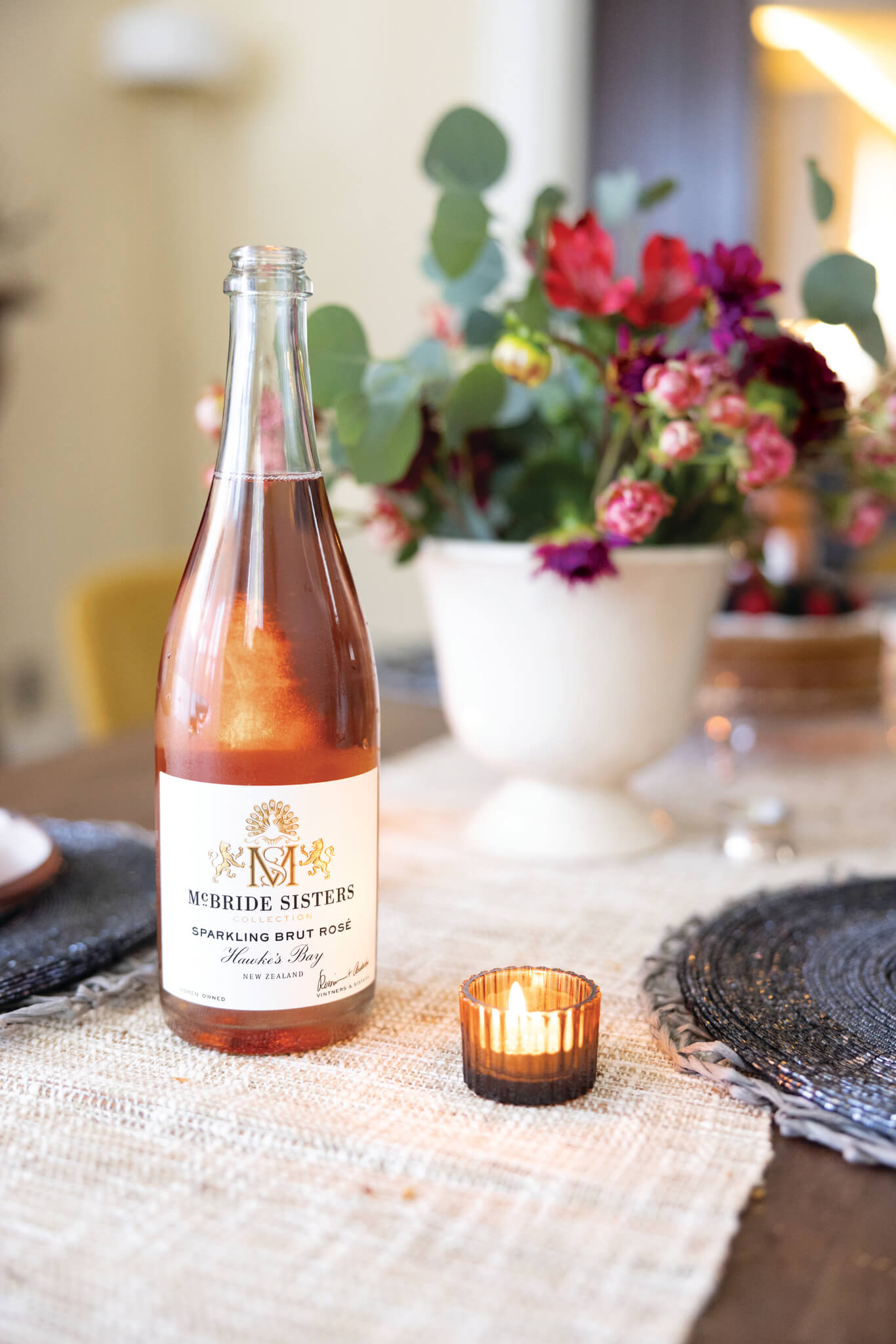 Sparkling Brut Rose Lifestyle Image